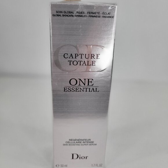 Dior Capture Totale One Essential Skin Boosting Super Serum 1.7 Fl. Oz/50 ml - Picture 1 of 4